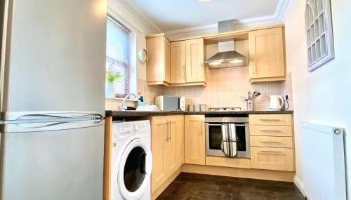 100 Thornhill Drive, Elgin - Photo 5