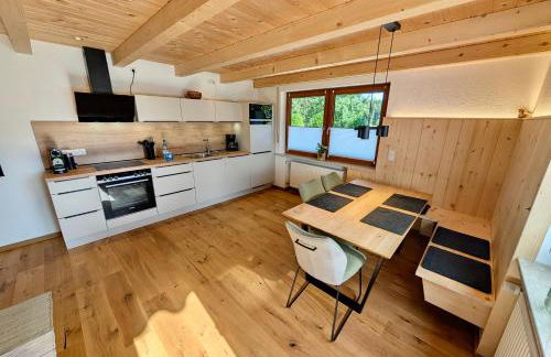 Gästehaus Philipp im Herzen des Fichtelgebirges - 5 Ferienwohnungen, großes Grundstück, Wald und Wiese, Wohnung mit privater Sauna, kostenfreie Parkplätze, WLAN - Foto 20