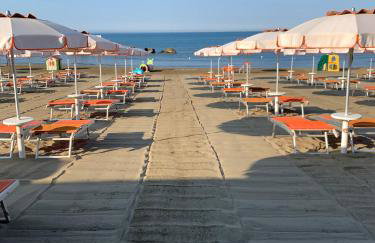 Un passo dal Mare - 50m from the Sea, with Garden, AC & WiFi - Foto 40