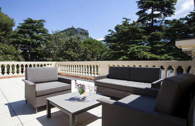 Villa Italia Luxury Suites and Apartments - Photo 57