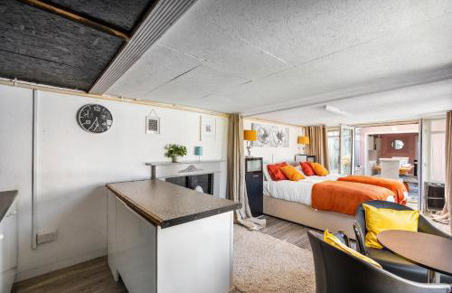 6 bedroom home for contractors and families - Photo 21