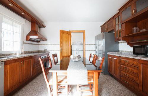 Villa Oropéndola Piscina agua salada, parking, barbacoa pax 14 - Foto 10