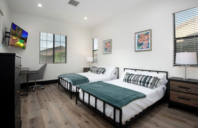 5BR Resort Style Entertainer with Pool, Spa, BBQ - Foto 12