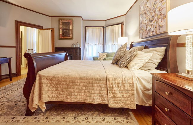 Home Near Hiking Biking w Hottub 6 Bedrooms - Foto 20