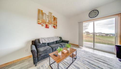 Golf Course View Centrally Located Condo in Erie - Foto 5