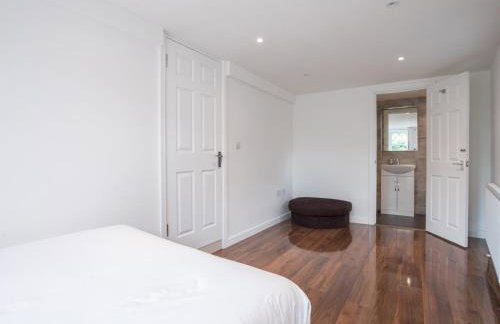 Gorgeous Family Home Near River Thames-Old Windsor - Pass the Keys - Foto 15