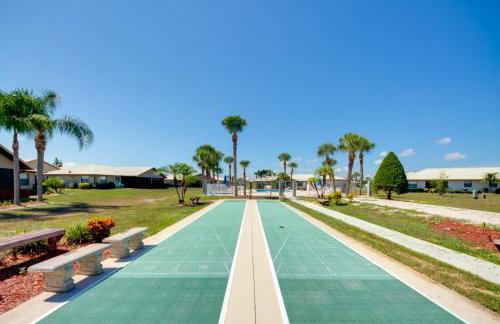 Screened Porch and Pool Access Cozy Sebring Condo - Foto 34