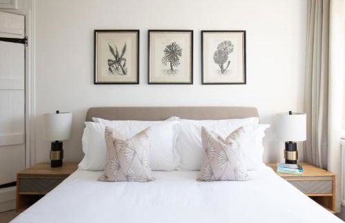 Number 42 by The Butler Collection - Foto 3