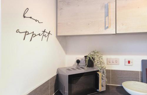 Spacious Home For Contractors,Families,Groups, Sleeps 10, Free Parking - Foto 21