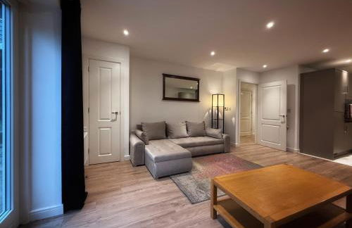 Laura's modern 1 bed apartment in Wimbledon - Foto 20
