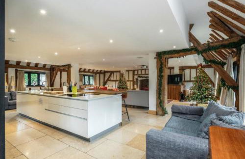 Period Luxury Converted Barn Windsor/Maidenhead - Perfect for family groups - Foto 61