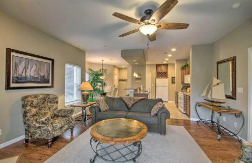 Dock, Slip and Pool Breezy Lake Ozark Escape - Foto 11