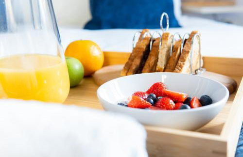 Homely Two Bedroom Apartment in Milton Keynes - Free Parking, WiFi, & Netflix - Photo 16