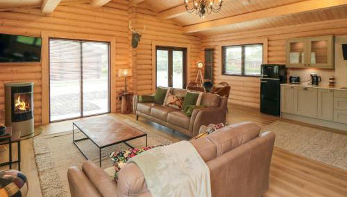 Carlton Lodge 1 - Photo 3