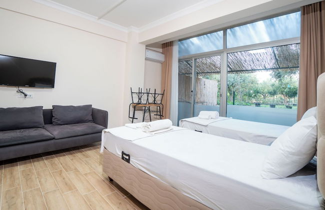 Capo Calaberno Aparts - Photo 59