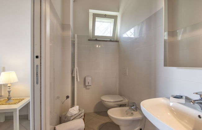 Marina Velca - Foto 25