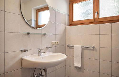 Bnb Lettnerhof Balcony Family Suite - Photo 8