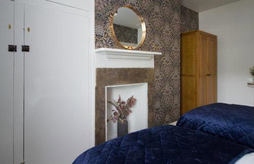 Holmfirth Home, Comfortable Stay, Near Trails and Town, Sleeps 5 - Foto 16