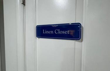 Lovely Remodeled 2bdrm Basement Home - Foto 25