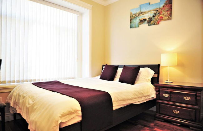 Vancouver West Private House Second Floor - Photo 5