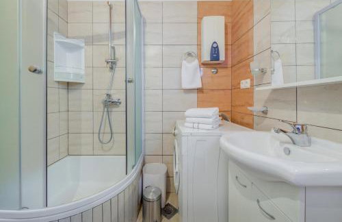 Above The Sea - Foto 68