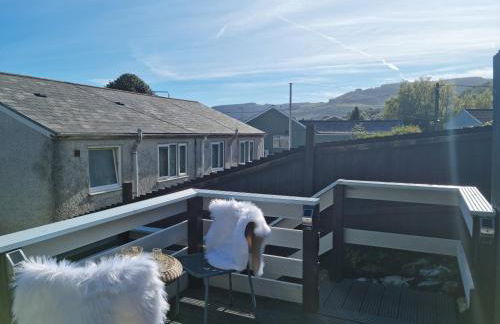 Dare Valley Cottage Ex miners cottage Near Zip World Pen y fan Waterfalls - Photo 22