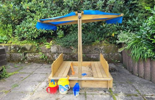 Großes Haus mit Garten, Sauna, Flügel, Kamin uvm - Photo 24