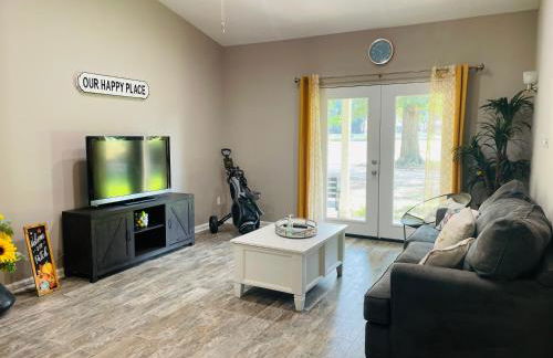 Resort Living near Lake Conroe - Photo 2