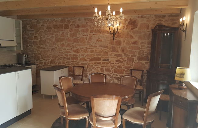 Fabulous Stone House and Large Natural Pool - Foto 9