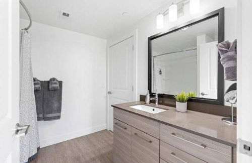 Spectacular Central City 2BD2BA - Foto 57