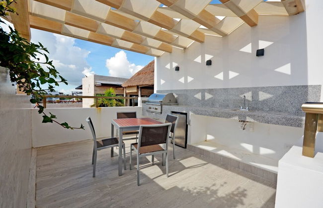 Mayan Monk - Photo 44