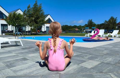 Słońce i Woda Domki Całoroczne, Podgrzewany Basen, Balia z jacuzzi, Klimatyzacja, Bezpłatny Parking - Foto 7