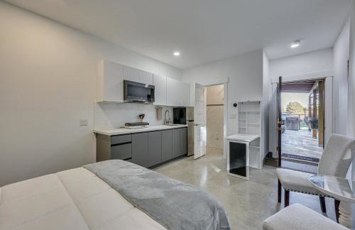 Waterfront Patio! Stylish Family Home in Everett - Photo 34