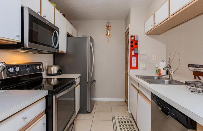 Villas at Island Club Community, Pools, Jacuzzi and More! - Photo 18