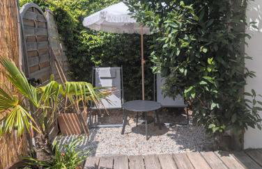 100 m de la plage, maison de vacances cœur de St Gilles - Foto 10