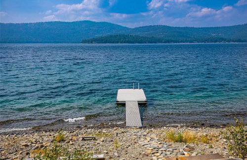 Built 2016 Pristine Lake House for Boating, Remote Work, Hiking and Relaxing - Foto 25