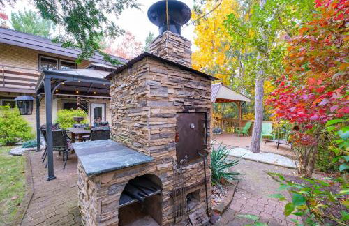 Secluded Hilltop Hideaway - Hot Tub! Two Living Rooms! - Foto 30