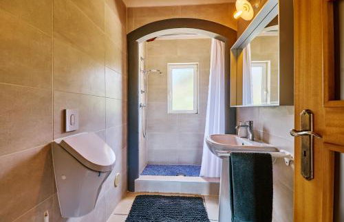 Lovely hugh villa close to beaches up to 10 sleeps - Foto 43