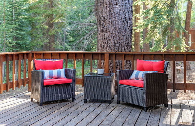 Whiskey Springs by Avantstay Classic Cabin Near Tahoe Donner Ski Area! - Foto 26