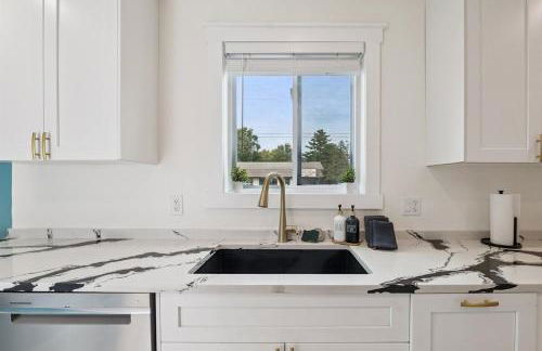 Pet Friendly, Gated Backyard, Game room, Hot Tub - Foto 4