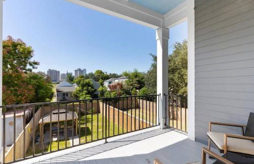 Modern Home Overlooking Downtown - Foto 20