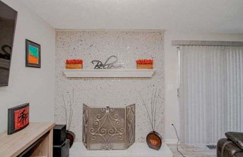 Lovely Eclectic Duplex - Peaceful Neighborhood - Foto 28