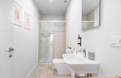 Apartamentos Luna Suites Palacio Dorita - Photo 160