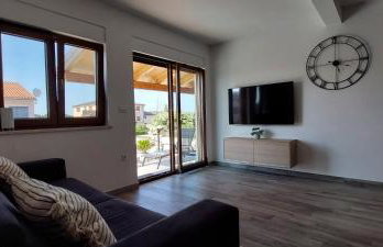 Luxury Histria Apartment with Private Pool Near the Beach - Photo 14