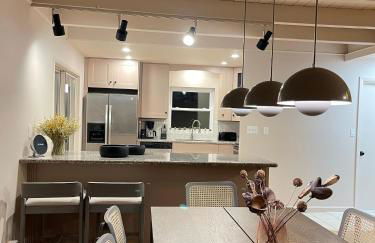 Poconos Modern Chalet I Hot Tub I Home Theater I Fenced Yard I Pet Friendly - Foto 24