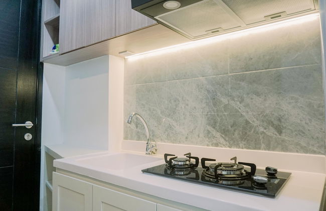 Homey And Cozy Stay Studio Belmont Residence Puri Apartement - Foto 9