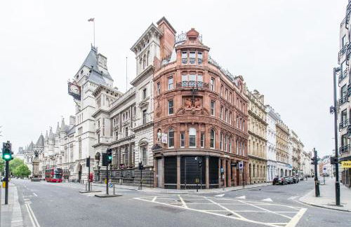 Chancery Quarters - 124 Chancery Lane - Photo 1