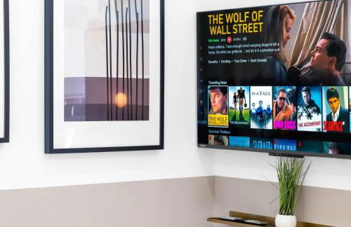 Stylish Apartment - High Speed Internet & Free Netflix - Near City Centre - 2MR - Foto 16