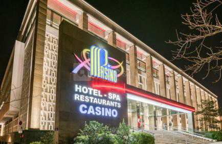 LA PARENTHÈSE HAVRAISE - Parking privé Plein centre & Très calme - Photo 25