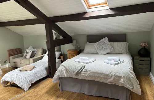 The Hurst Coach House - Photo 4